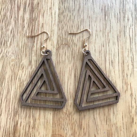 Cute Boho Wooden Isometric Triangle drop Earrings - Picture 2 of 4